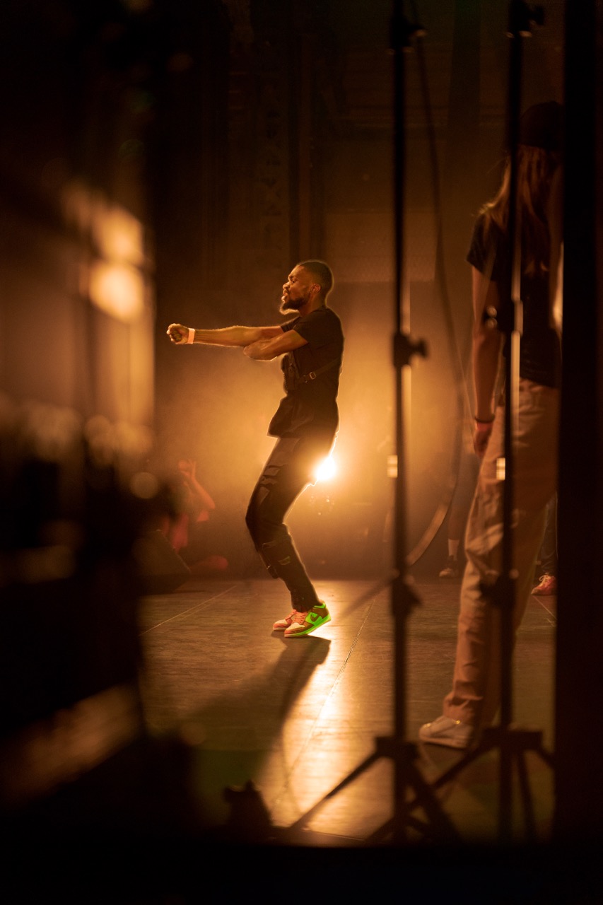 Un danseur sur scène