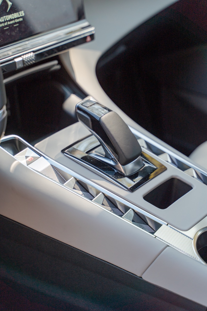 Boîte de vitesse voiture